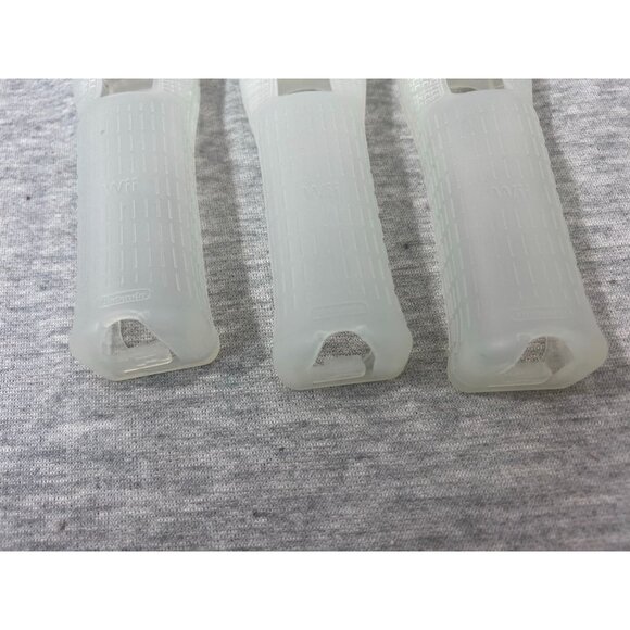 Wi Skins LOT OF 3 Nintendo Wii Silicone Protective Skin Case Cover  T26 - Picture 6 of 6